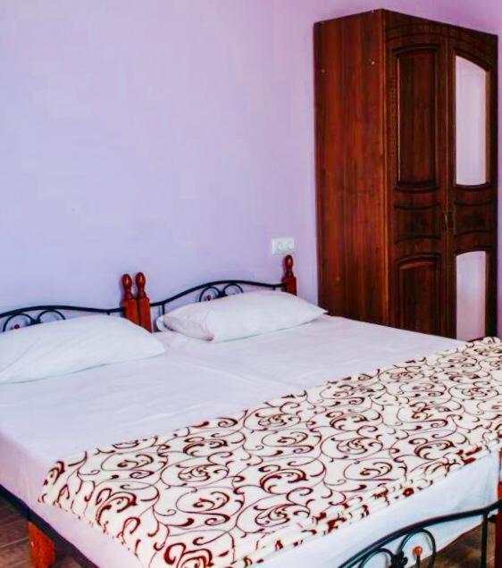 Anna-Saria Guest House Gagry Exterior photo