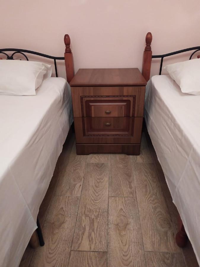 Anna-Saria Guest House Gagry Exterior photo